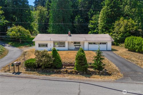28511 Se Preston Way, Issaquah, WA, 98027-8829 | Card Image