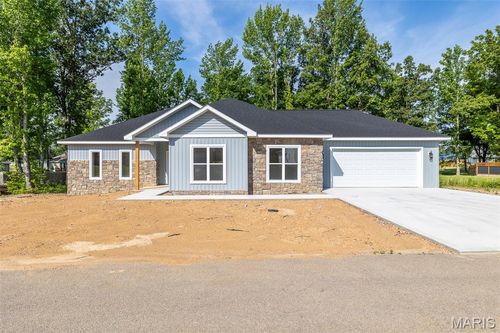 246 Berkshire Dr, Poplar Bluff, MO, 63901-9112 | Card Image