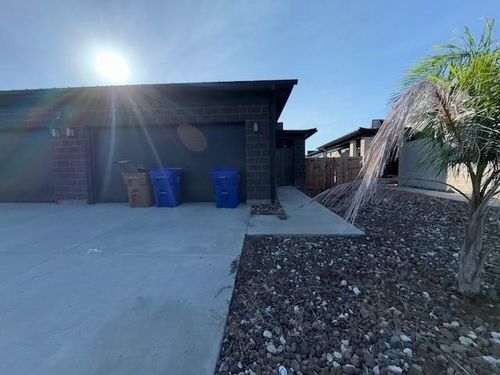 b-2714 Grace Cir, Corpus Christi, TX, 78414-1440 | Card Image