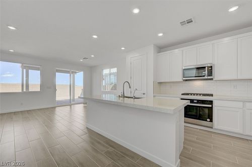 8532 W Agate Ave, Las Vegas, NV, 89113 | Card Image