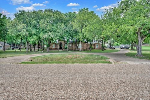 780 Lost Hunters Cyn, China Spring, TX, 76633-3432 | Card Image