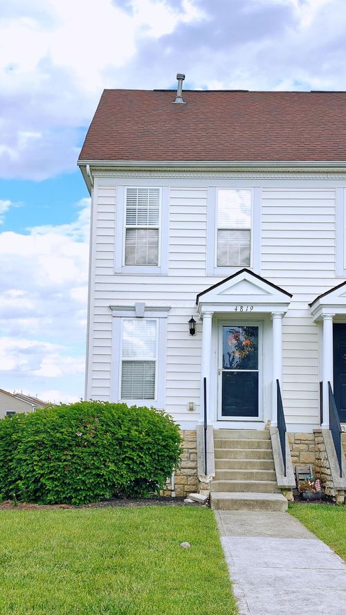 47-4819 Loblolly Dr, Canal Winchester, OH, 43110-7055 | Card Image
