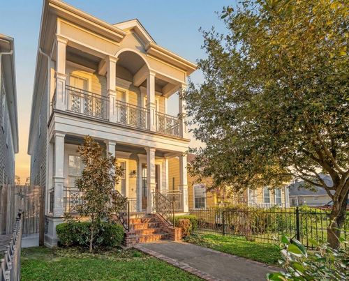 1003 E 25th St, Houston, TX, 77009-1720 | Card Image