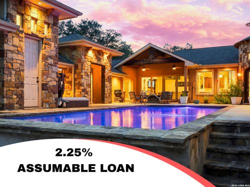 27606 Bogen Rd, New Braunfels, TX, 78132-3873 | Card Image