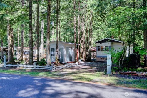 109 Riverside Dr, Deming, WA, 98244 | Card Image