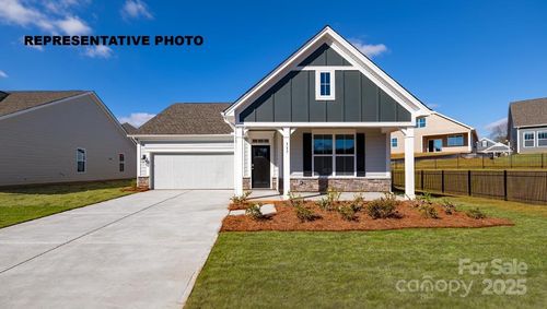 2053 Skyhawk Dr, York, SC, 29745-8879 | Card Image