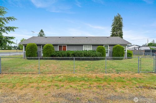 922 134th Street Ct S, Tacoma, WA, 98444 | Card Image