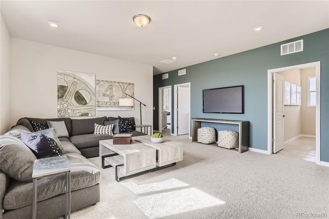 Upstairs Loft | Image 14