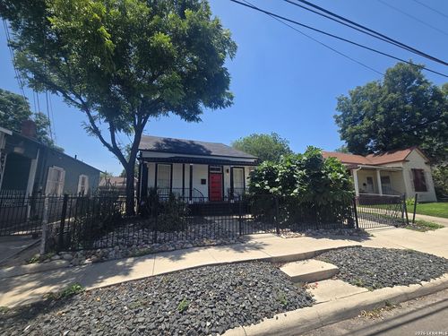 1118 Nolan St, San Antonio, TX, 78202-2345 | Card Image