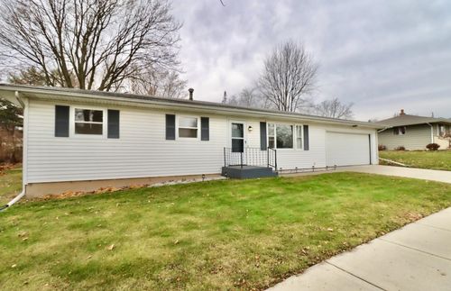 139 High St, Clinton, WI, 53525-9475 | Card Image