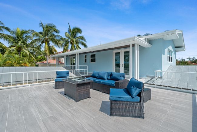 Upstairs Balcony | Image 30