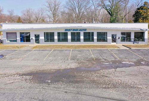 650 Sherman St, Belleville, IL, 62221-4151 | Card Image