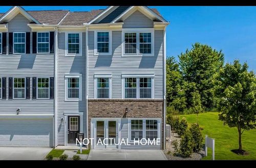124 Sitka Willow Dr, Etna, OH, 43068-6108 | Card Image