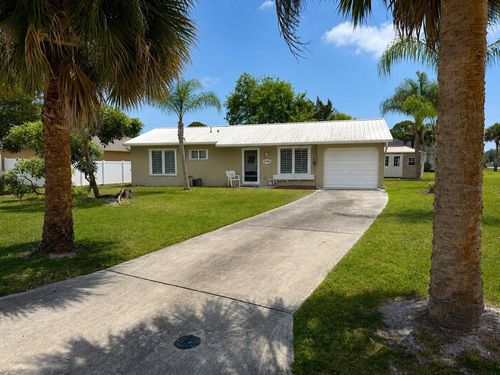 2296 18th Ave Sw, VERO BEACH, FL, 32962-7910 | Card Image