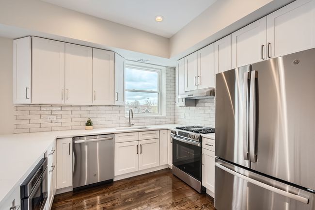 APT-3E - 1648 W Waveland Ave, Condo with 2 bedrooms, 2 bathrooms and null parking in CHICAGO IL | Image 6