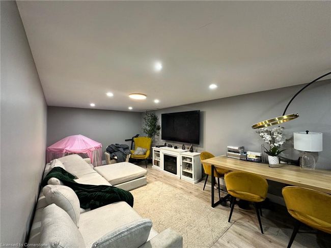 10 Sandlyn Crt, House other with 5 bedrooms, 2 bathrooms and 2 parking in Hamilton ON | Image 10