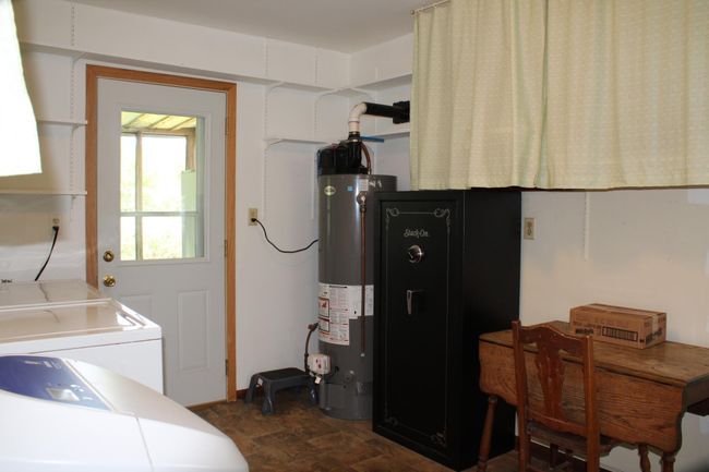 Mud Room/Utility Room | Image 15