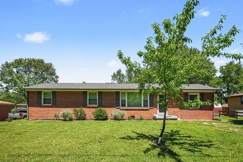 209 Old Trenton Rd, Clarksville, TN, 37040-6790 | Card Image