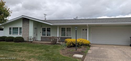 1526 Sunrise Blvd, Fremont, OH, 43420-4724 | Card Image