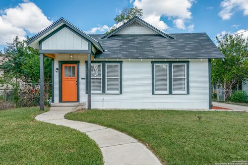727 Menchaca St, San Antonio, TX, 78207-1232 | Card Image