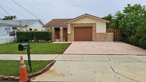 2655 Coolidge Street, Hollywood, FL, 33020 | Card Image