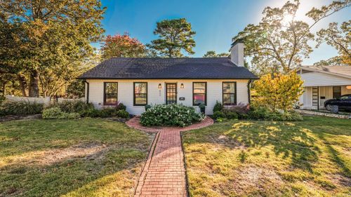 823 Ridgecrest Drive, Little Rock, AR, 72205 | Card Image