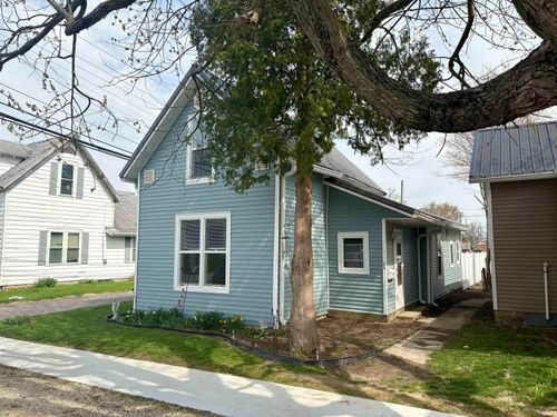 210 W Jay St, Dunkirk, IN, 47336-1418 | Card Image