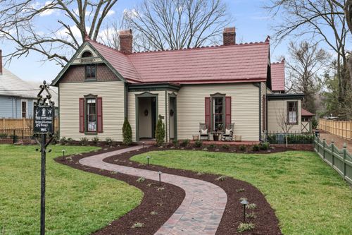 936 Fair St, Franklin, TN, 37064-2716 | Card Image