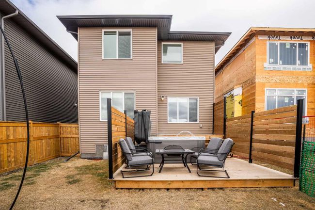 40 Emberside Green, Home with 3 bedrooms, 2 bathrooms and 4 parking in Cochrane AB | Image 44