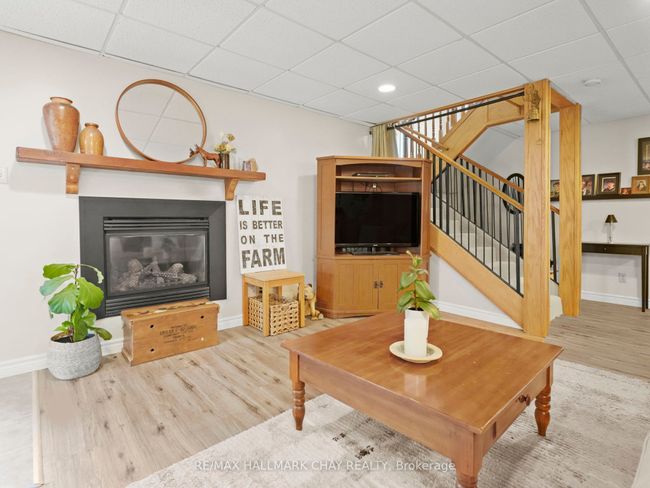 667280 20 Sideroad, House other with 5 bedrooms, 3 bathrooms and 6 parking in Mulmur ON | Image 25