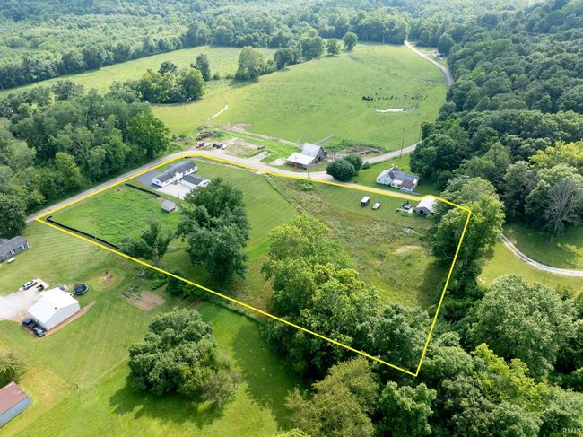 6049 E Mineral Koleen Rd, House other with 3 bedrooms, 1 bathrooms and null parking in Bloomfield IN | Image 7