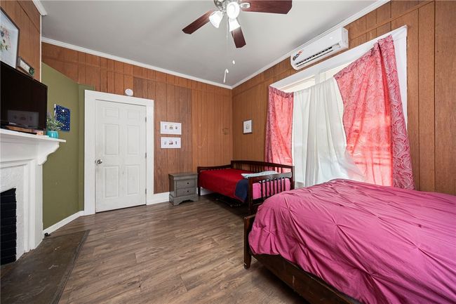 1009 Sinton St, House other with 3 bedrooms, 2 bathrooms and null parking in Sinton TX | Image 19