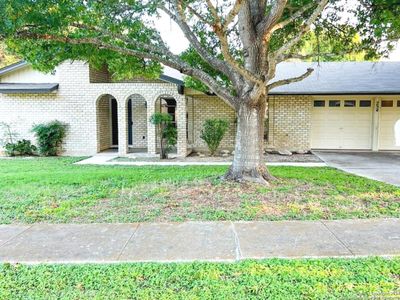 234 Granada Dr, House other with 3 bedrooms, 2 bathrooms and null parking in Universal City TX | Image 1