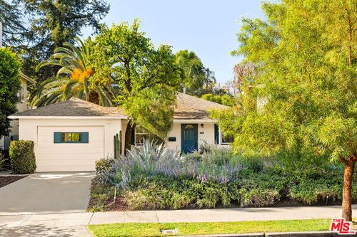 22051 Celes Street, Woodland Hills, CA, 91364 | Card Image