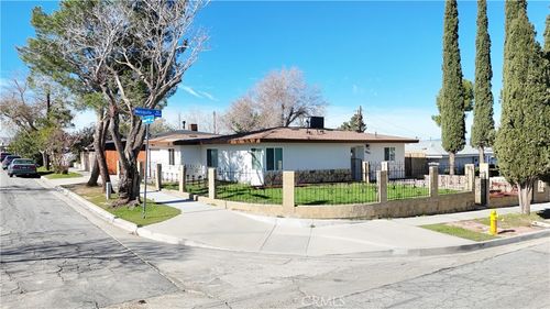 38835 Mesquite Rd, Palmdale, CA, 93551-3854 | Card Image