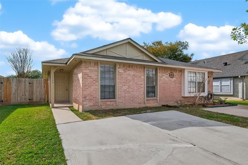 5205 Beaverbrook Dr, Houston, TX, 77084-3077 | Card Image
