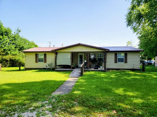 79 White Ave, Stanton, KY, 40380-2303 | Card Image