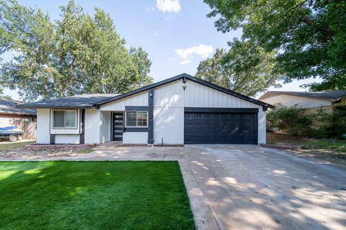 2912 White Oak Ln, Bedford, TX, 76021-3716 | Card Image