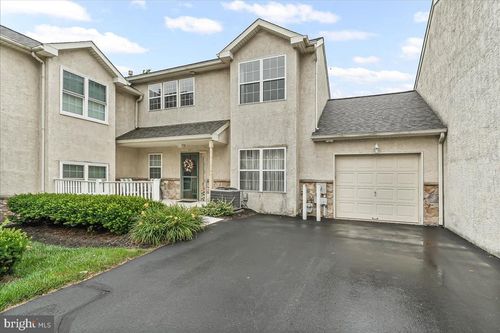 12-12 Stuart Dr, Norristown, PA, 19401-6510 | Card Image