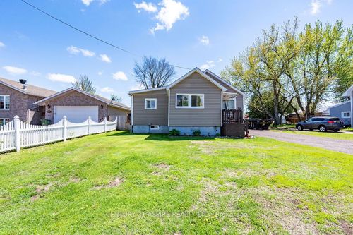 20 Hilda St, Petawawa, ON, K8H1T6 | Card Image