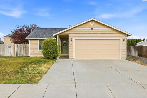 4311 Brahman Ln, Pasco, WA, 99301-9218 | Card Image