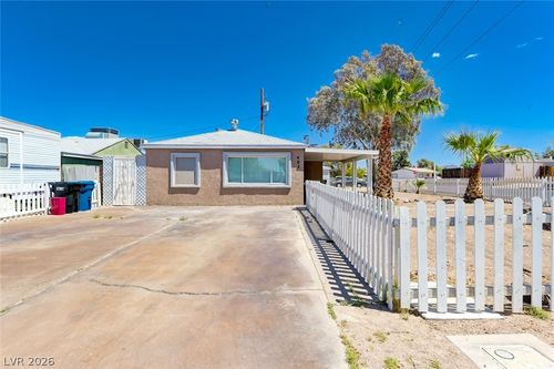 402 Ilmenite Way, Henderson, NV, 89015-7014 | Card Image