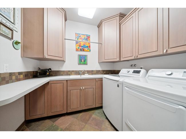 1276 Nw Meadows Dr, House other with 4 bedrooms, 3 bathrooms and 3 parking in McMinnville OR | Image 24
