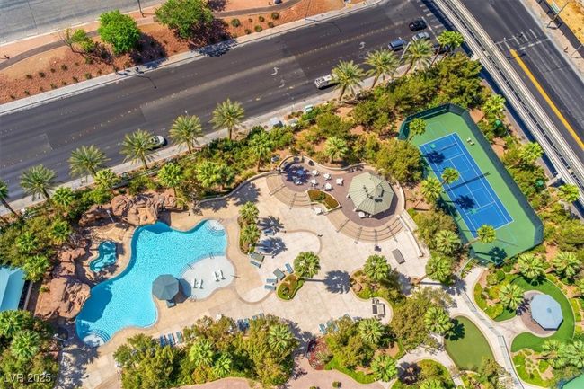 UNIT-3005 - 222 Karen Ave, Home with 1 bedrooms, 2 bathrooms and 1 parking in Las Vegas NV | Image 35