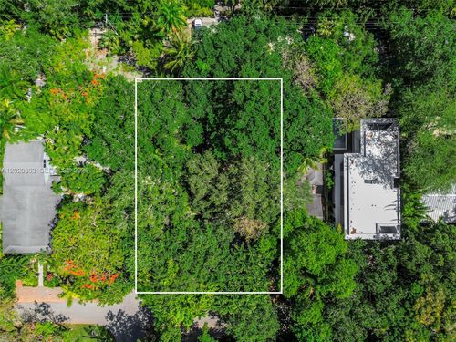 3595 Avocado Ave, Coconut Grove, FL, 33133-6203 | Card Image