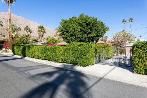 438 E Avenida Hokona, Palm Springs, CA, 92264-8483 | Card Image