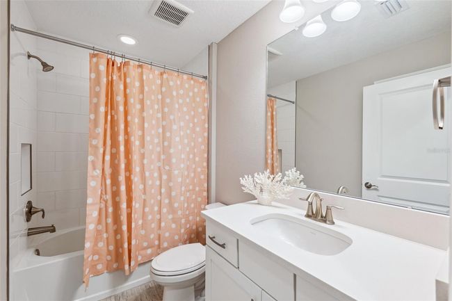 Upstairs bath 3 | Image 55
