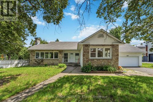 1873 Fairbanks Ave, Ottawa, ON, K1H5X6 | Card Image