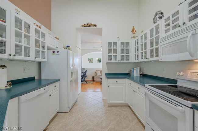 2304 - 15153 Oxford Cove, Condo with 2 bedrooms, 2 bathrooms and null parking in Fort Myers FL | Image 17