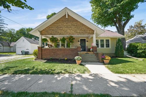 105 Greenwich St, Valparaiso, IN, 46383 | Card Image
